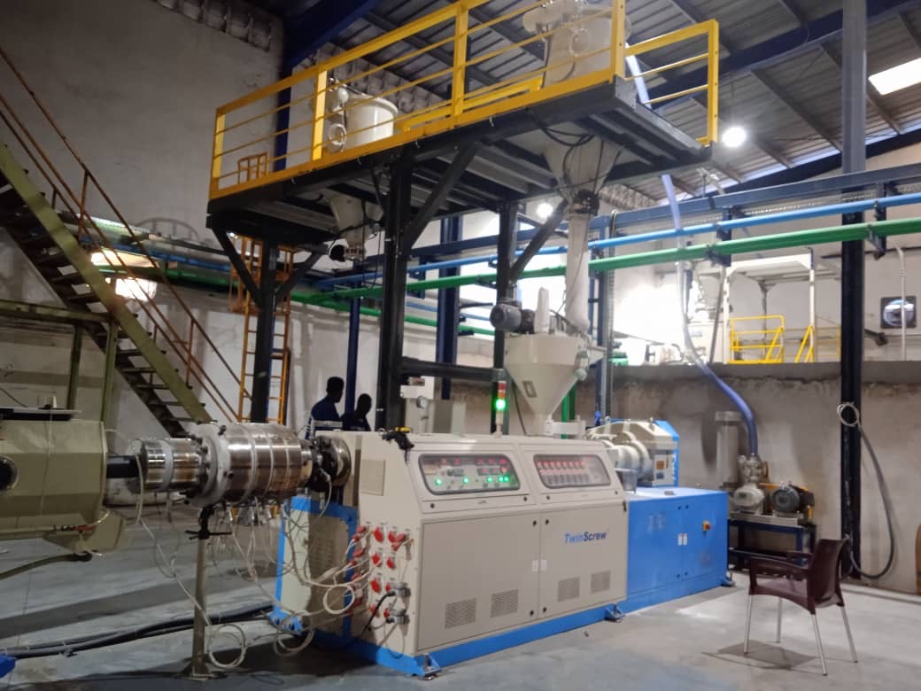 TwinScrew twin-screw extruder in continuous production at a customer plant